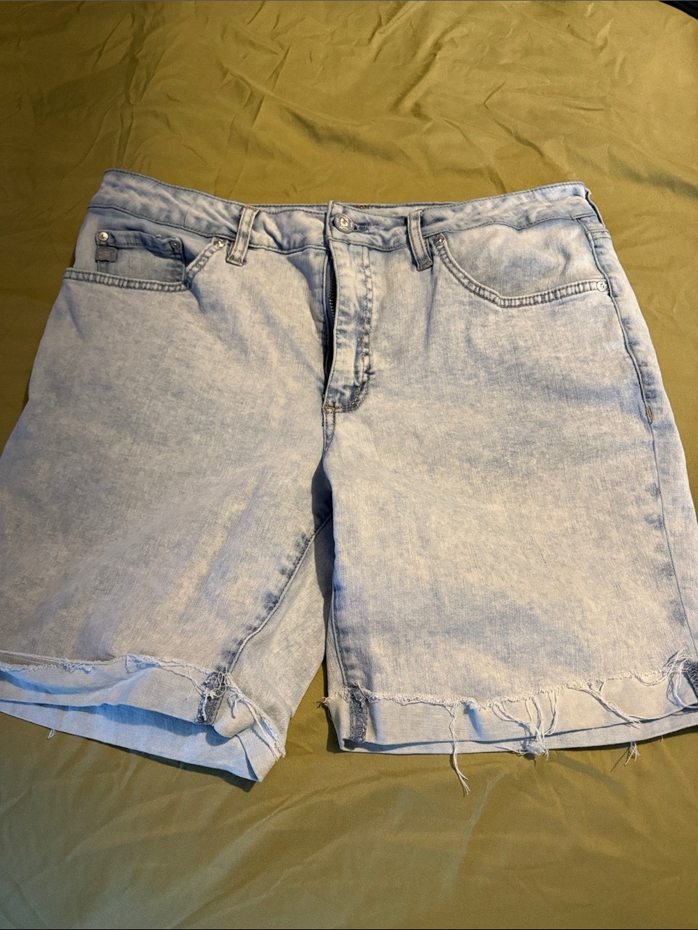 Seven7 Light Blue Denim Jean Shorts - Frayed Hem